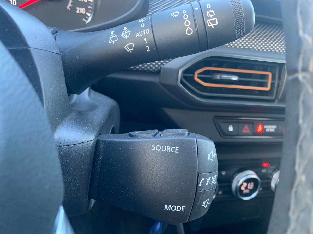 Dacia Sandero Stepway 90 ch | Confort | Régulateur vitesse | Intégration smartphone | Climatisation