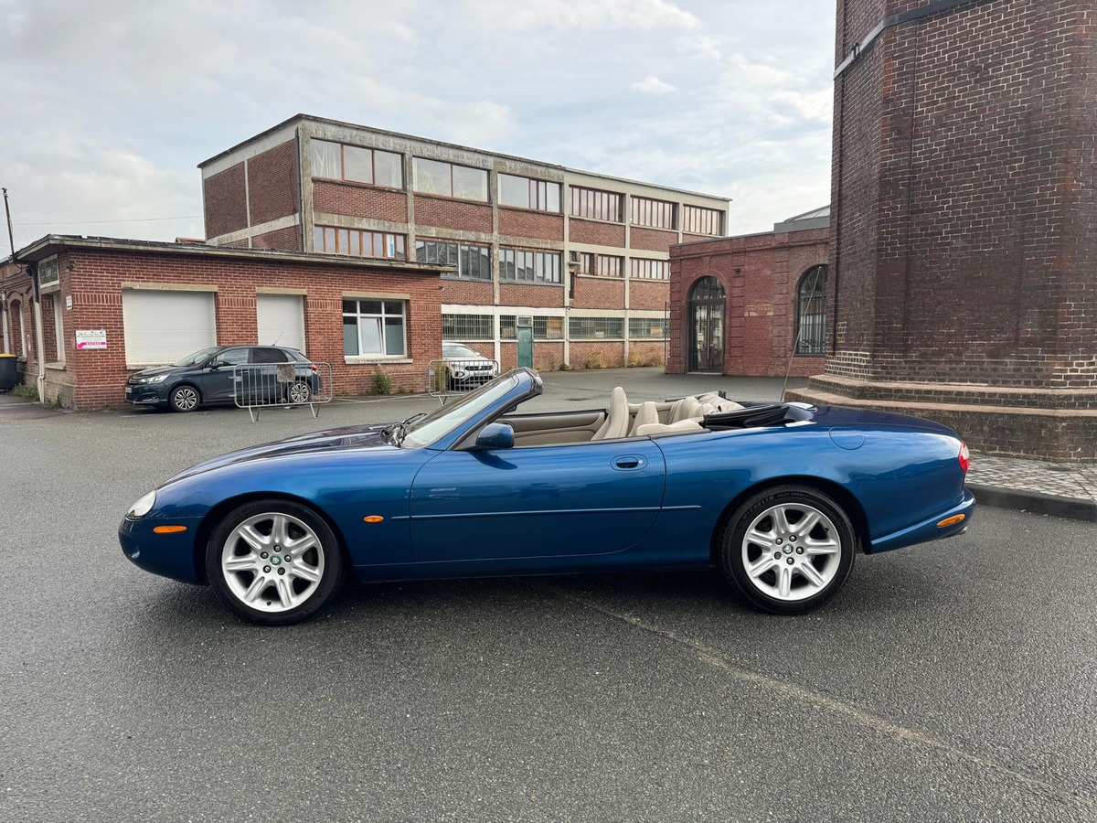 Jaguar XK8 Cabriolet 4.0 V8 285cv - Garantie