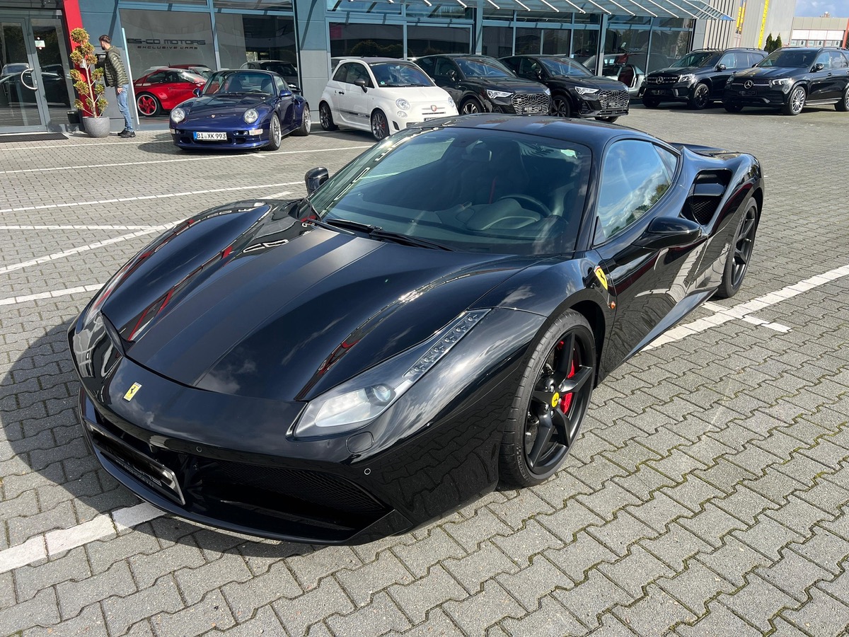 Ferrari 488 GTB 3.9 670