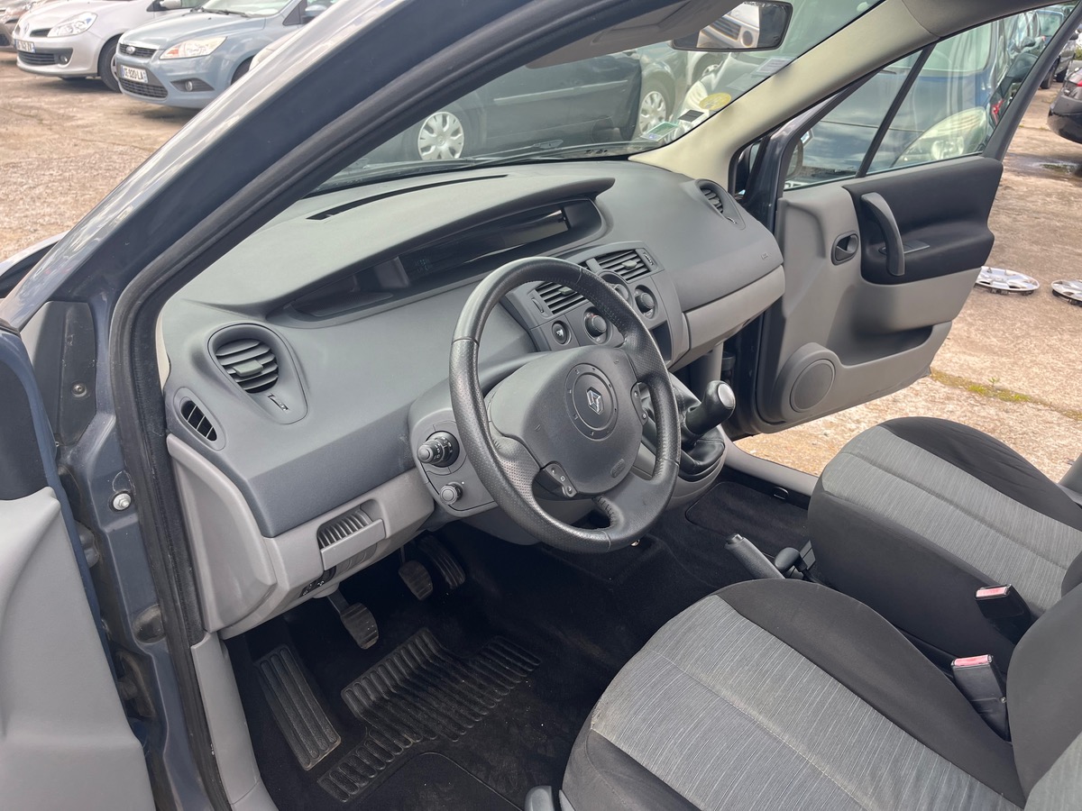 RENAULT Megane 1.4 16v 119975km