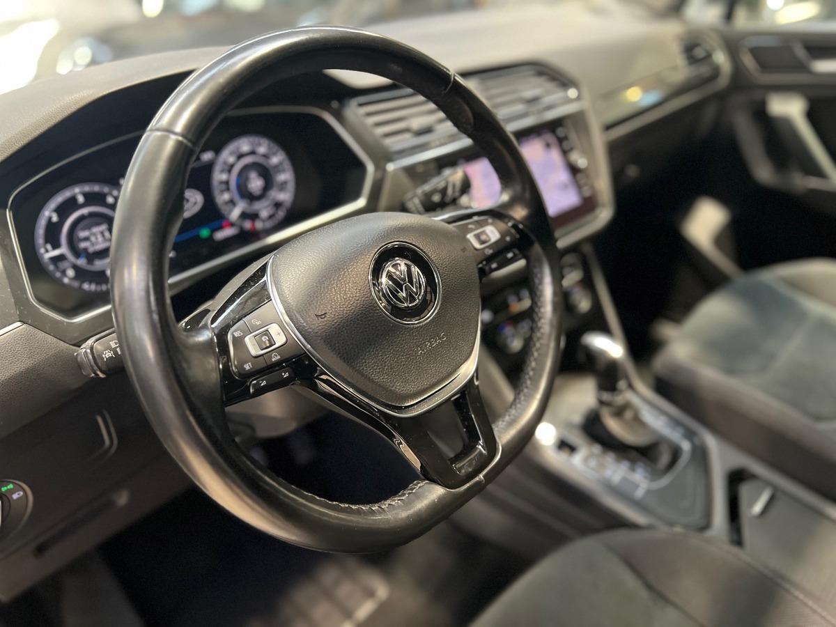 Volkswagen Tiguan Allspace 7 pl 2.0 TDi 150 Carat DSG7 /Toit pano/attelage/