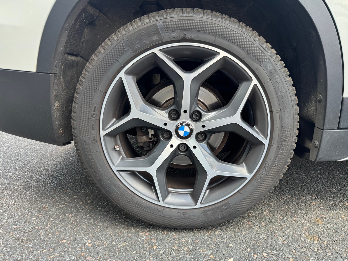 Bmw X1 116 | X-Line sDrive | Toit panoramique | Caméra recul | Régulateur vitesse | Siéges chauffant