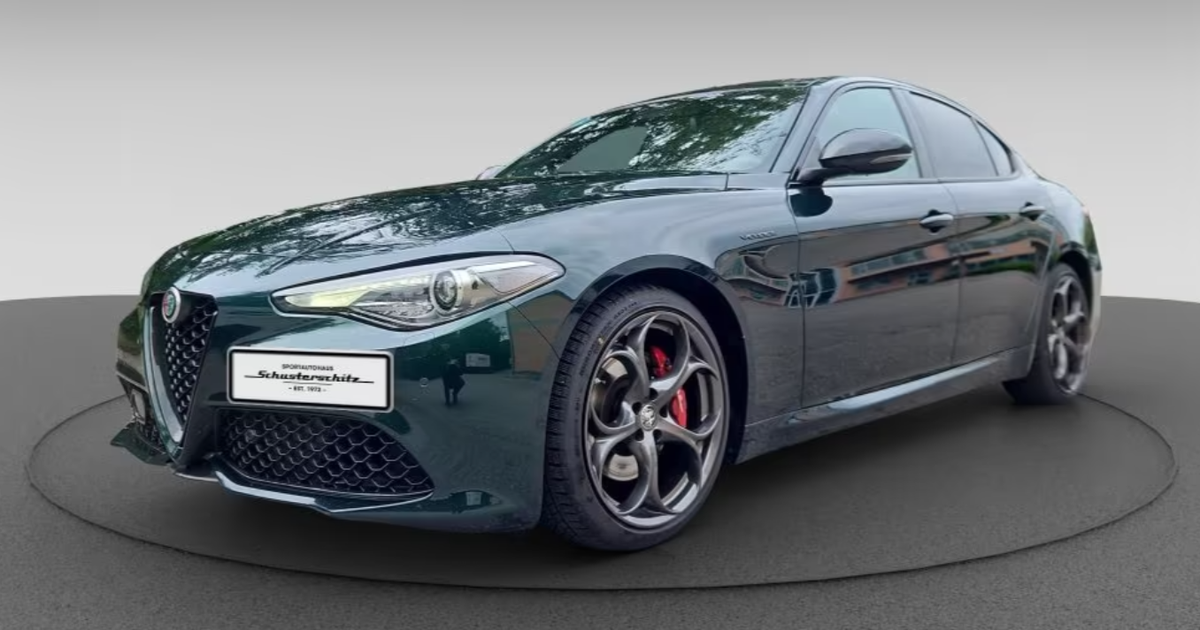 Alfa Romeo Giulia 2.0 TB 280ch Veloce Q4 AT8 Vert Visconti Toit ouvrant Harman-Kardon