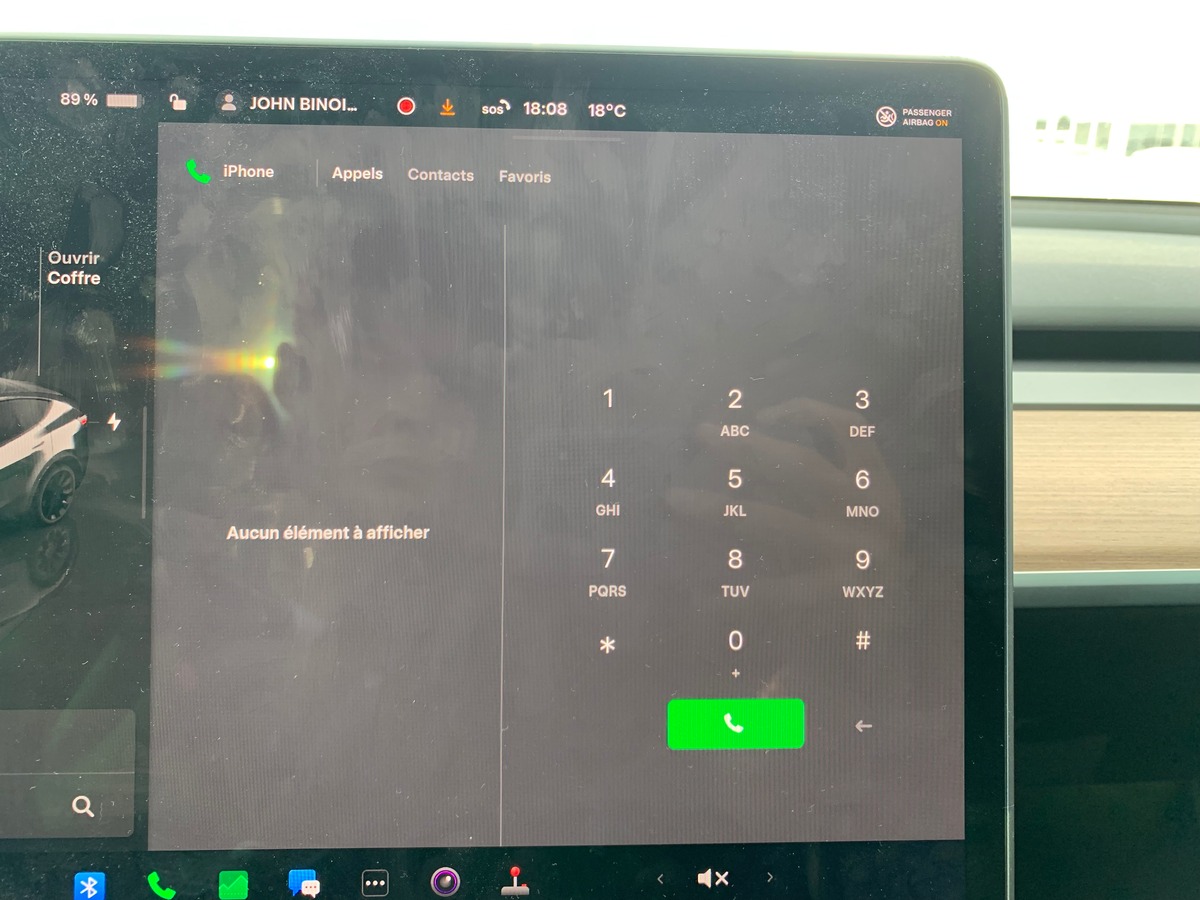 Tesla Model Y 275 chevaux | Premiére MAIN | Standard | Toit panoramique | Cuir | Siéges électriques