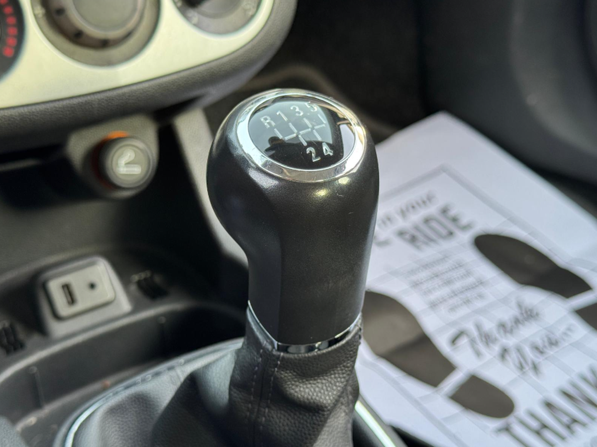 Opel Corsa 1.3 cdti 75ch 5 portes GPS / Aide au stationnement / Clim /