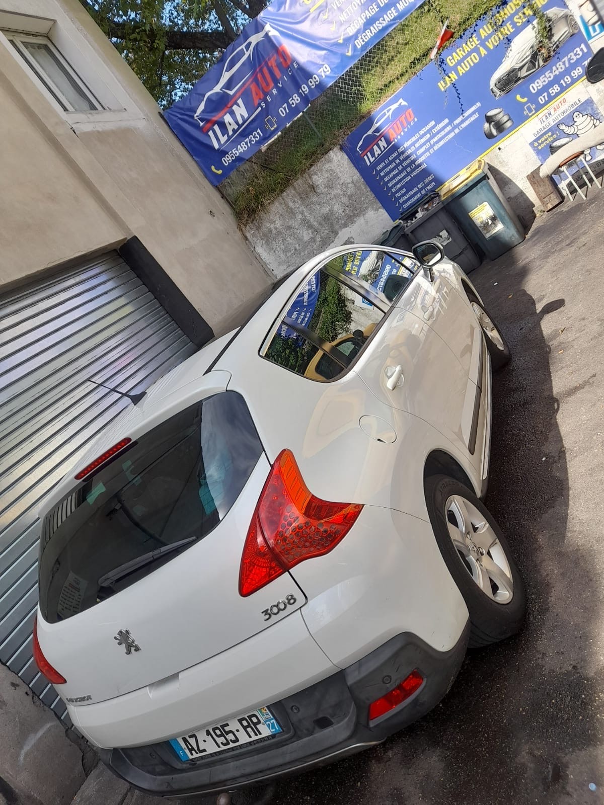 Peugeot Lion Peugeot 3008 HDI 136CH FELINE