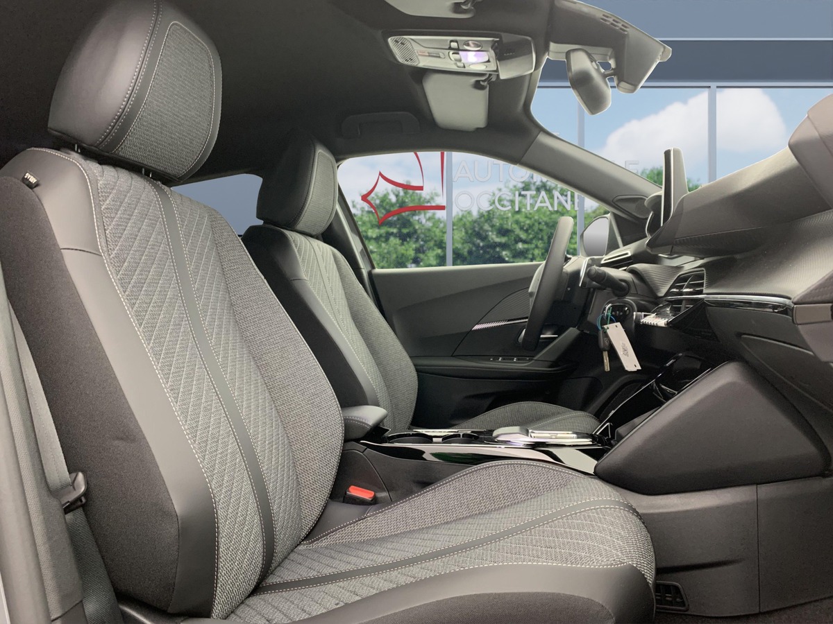 Peugeot 2008 NOUVEAU HYBRID 145 E-DCS6 ALLURE