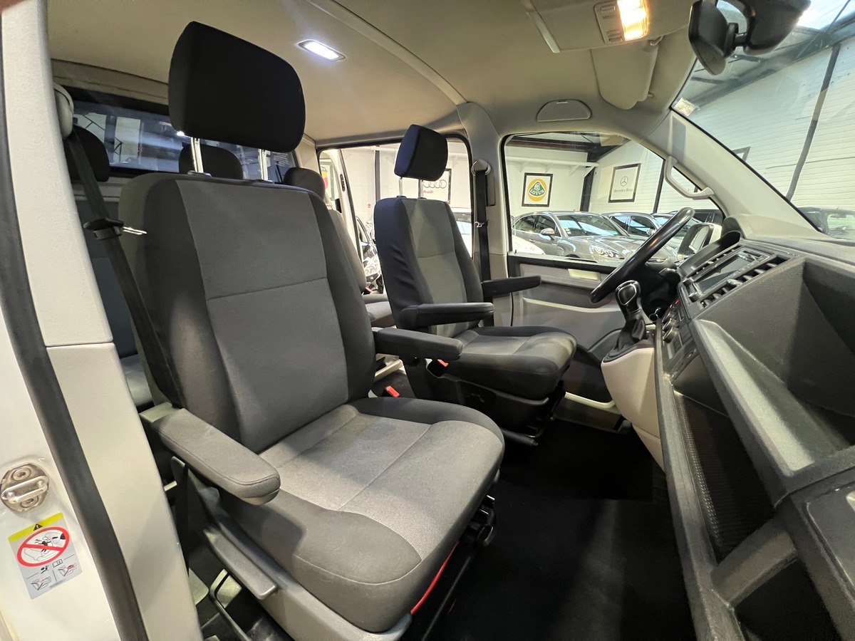 Volkswagen Transporter T6 L1H1 PRO CAB 2.0 TDI 204 EDITION SPECIALE DSG7 5 places