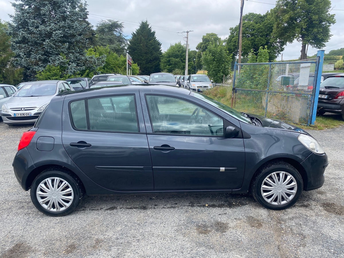 RENAULT Clio 1.5 dci 70cv 247071km