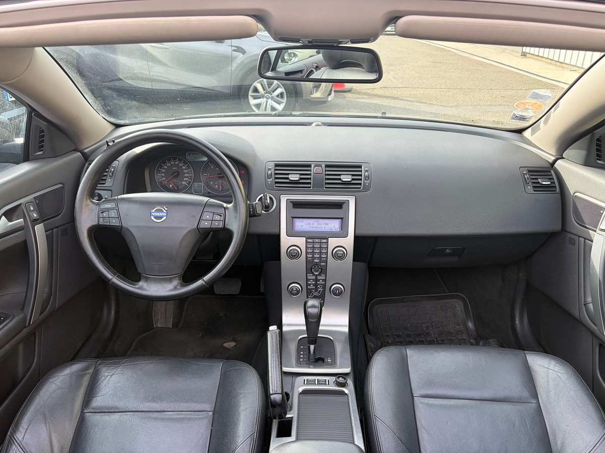 Volvo C70 CC D5 2.4 TDi 180 cv Boîte auto SIÈGE ÉLECTRIQUE A MÉMOIRE - RADAR DE RECUL - FILET