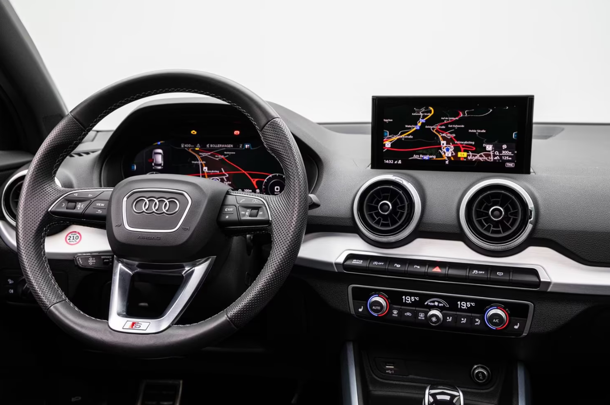 Audi Q2 35 TFSI 150ch S line S tronic 7 Toit ouvrant Feux matriciels