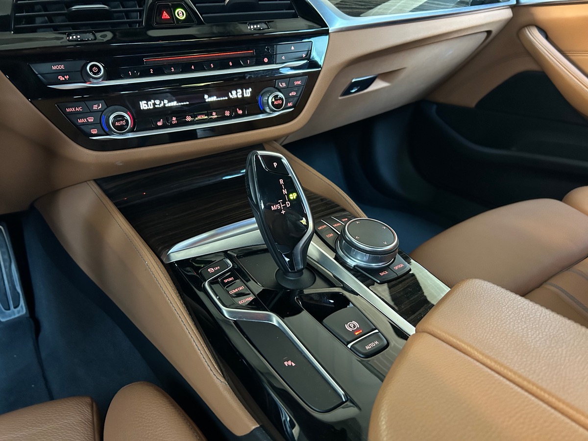 Bmw Série 5 530 d M Sport