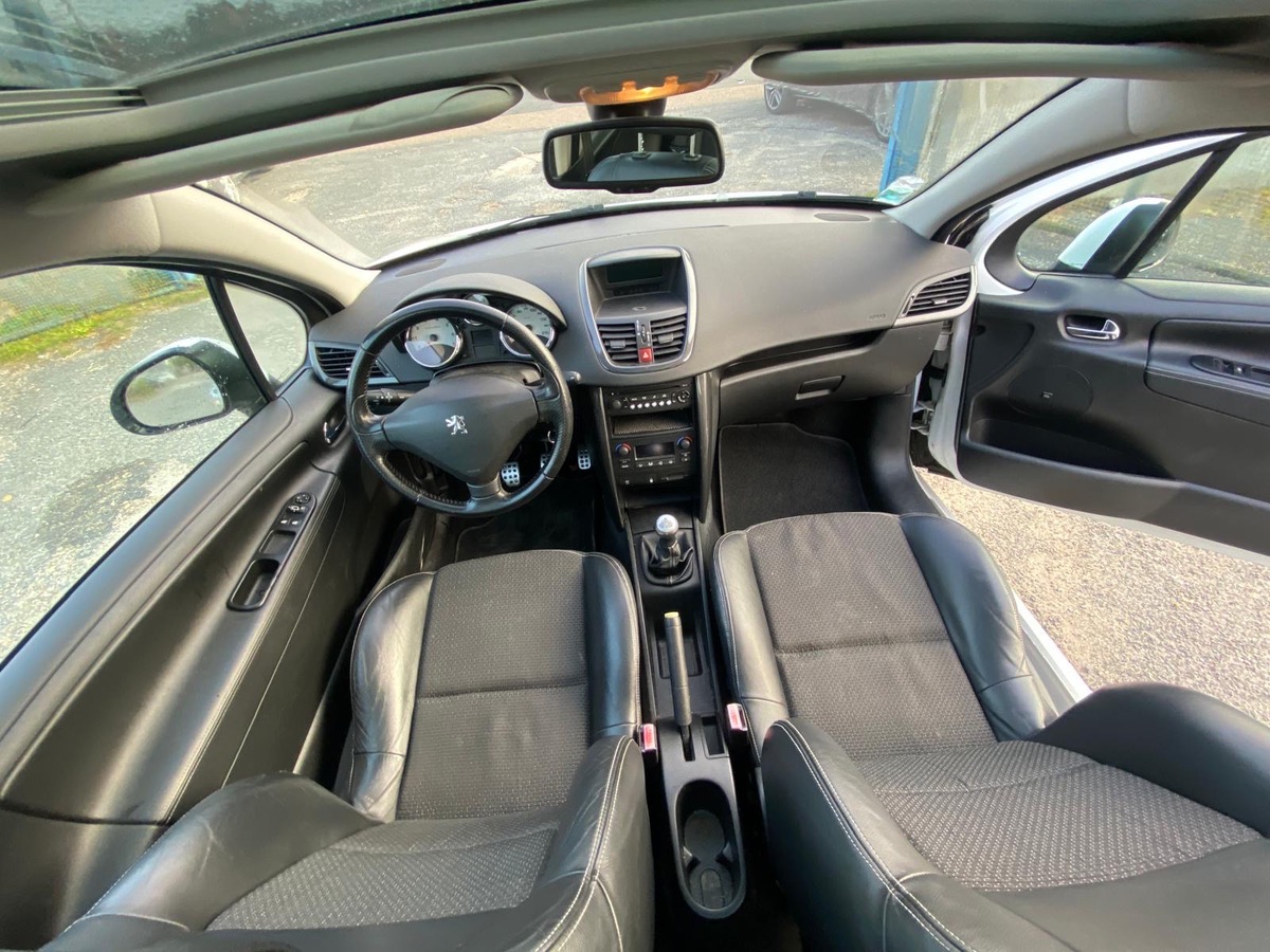 Peugeot 207 1.6 thp 156cv feline sport en l'etat