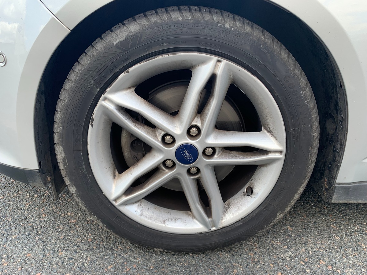 Ford C-max 170 chevaux | Titanium | Radar avant et arrière | Sièges chauffants | Apple car play