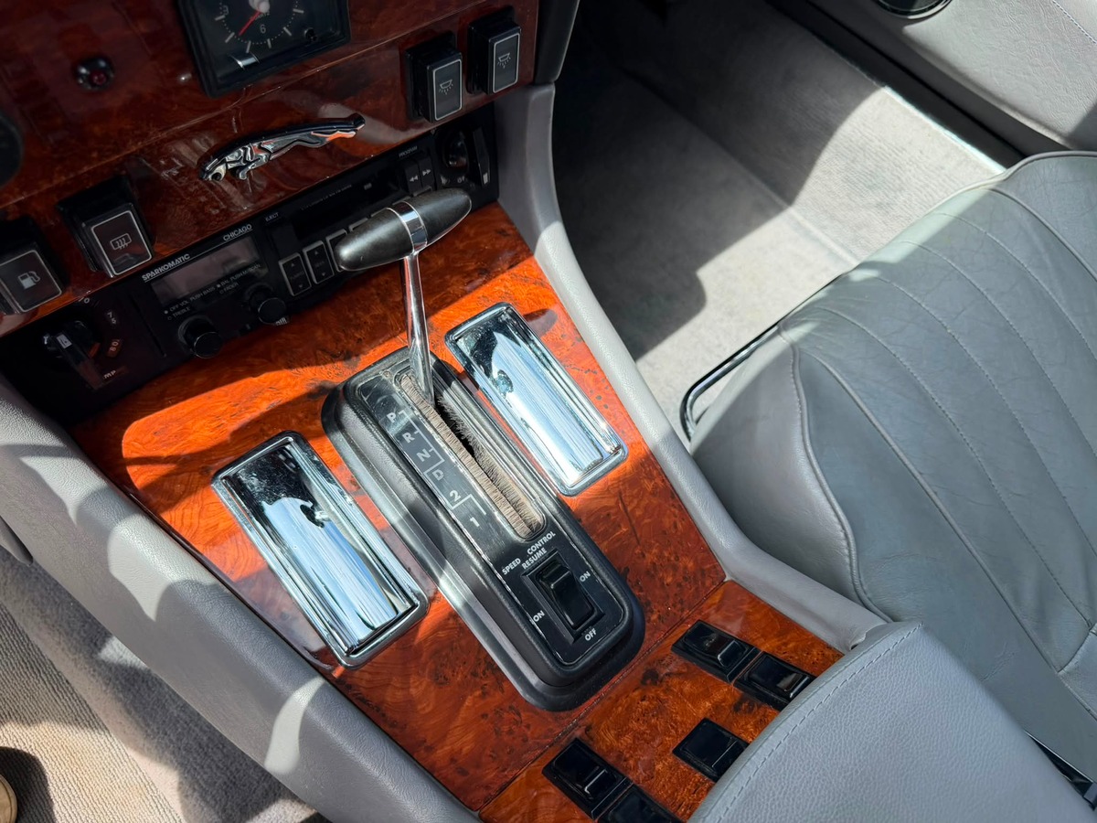Jaguar XJ 6 Série 3 4.2 204cv - boite automatique