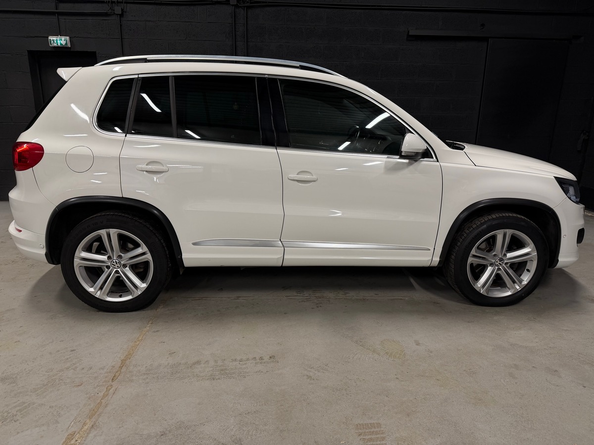 Volkswagen Tiguan 2.0 TDI R LINE TOIT PANORAMIQUE OUVRANT / CAMERA DE RECUL