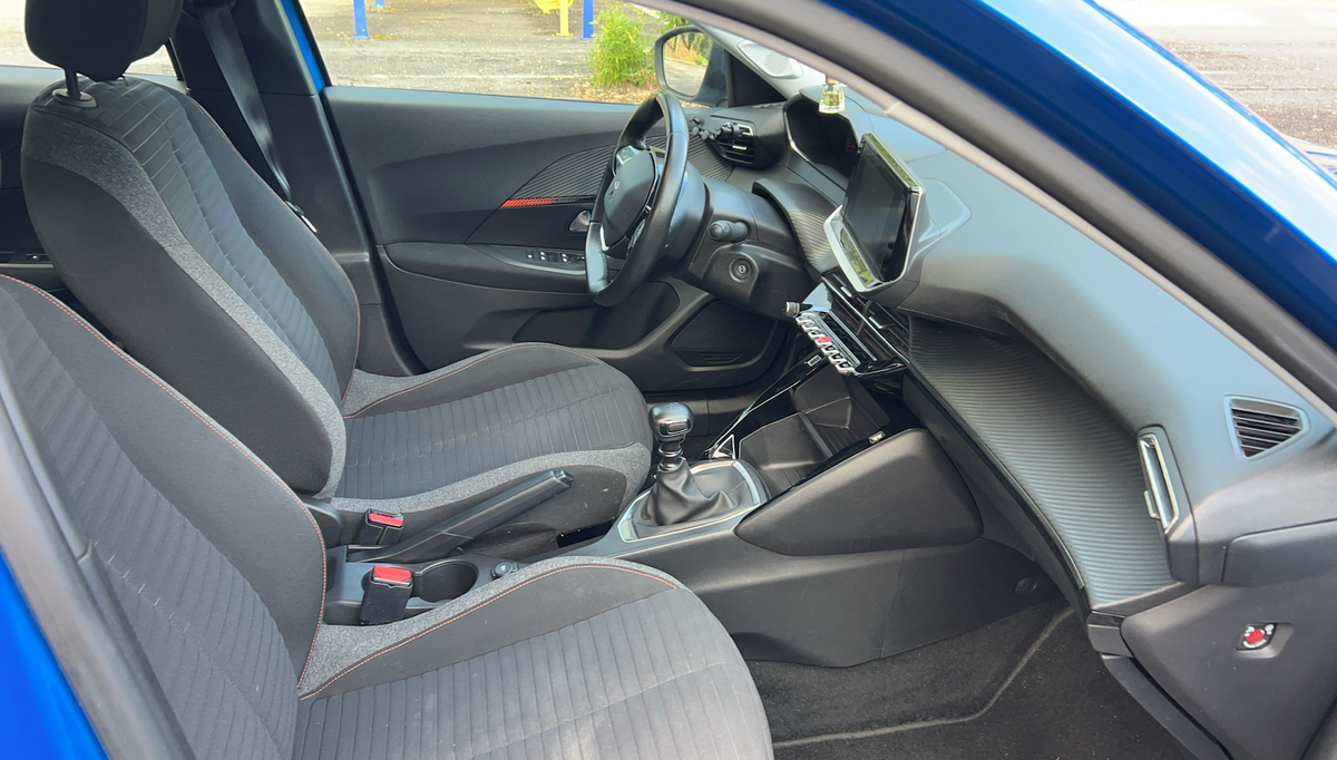 Peugeot 2008 1.2 Puretech S&S (100 ch)