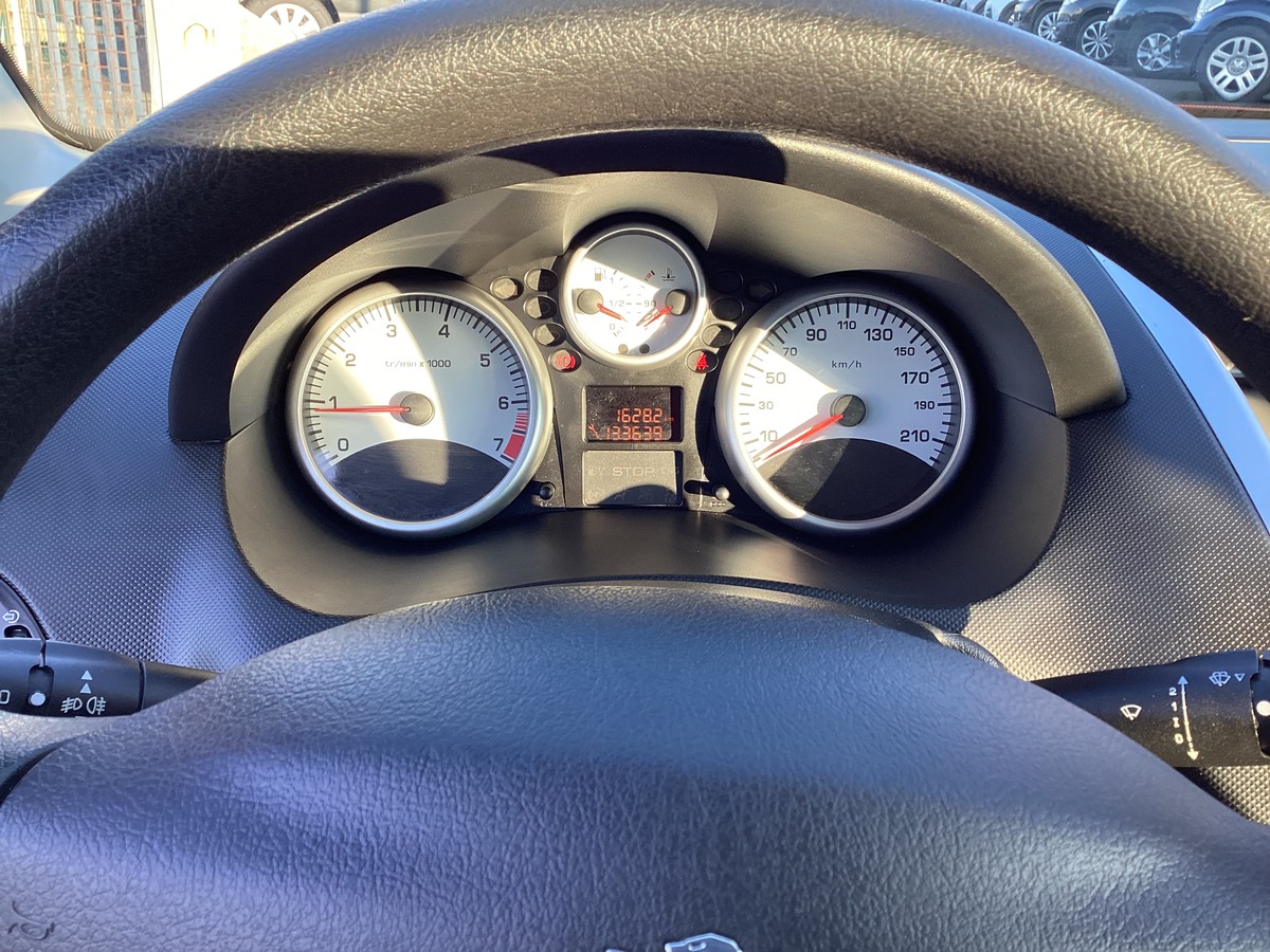 Peugeot 206 + 1.4 Urban