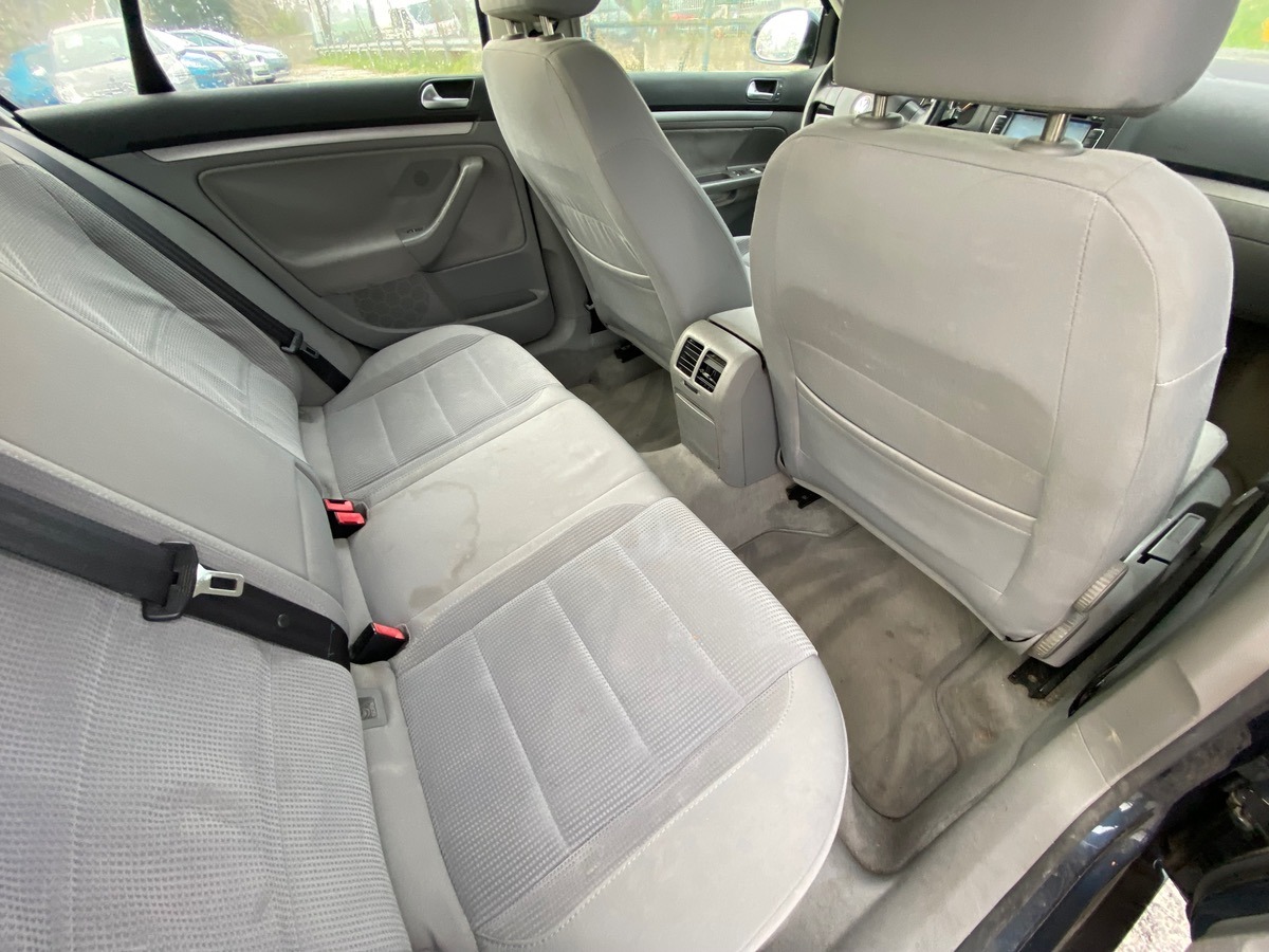 Volkswagen Jetta 2.0 tdi 140cv boite auto DSG 209150km