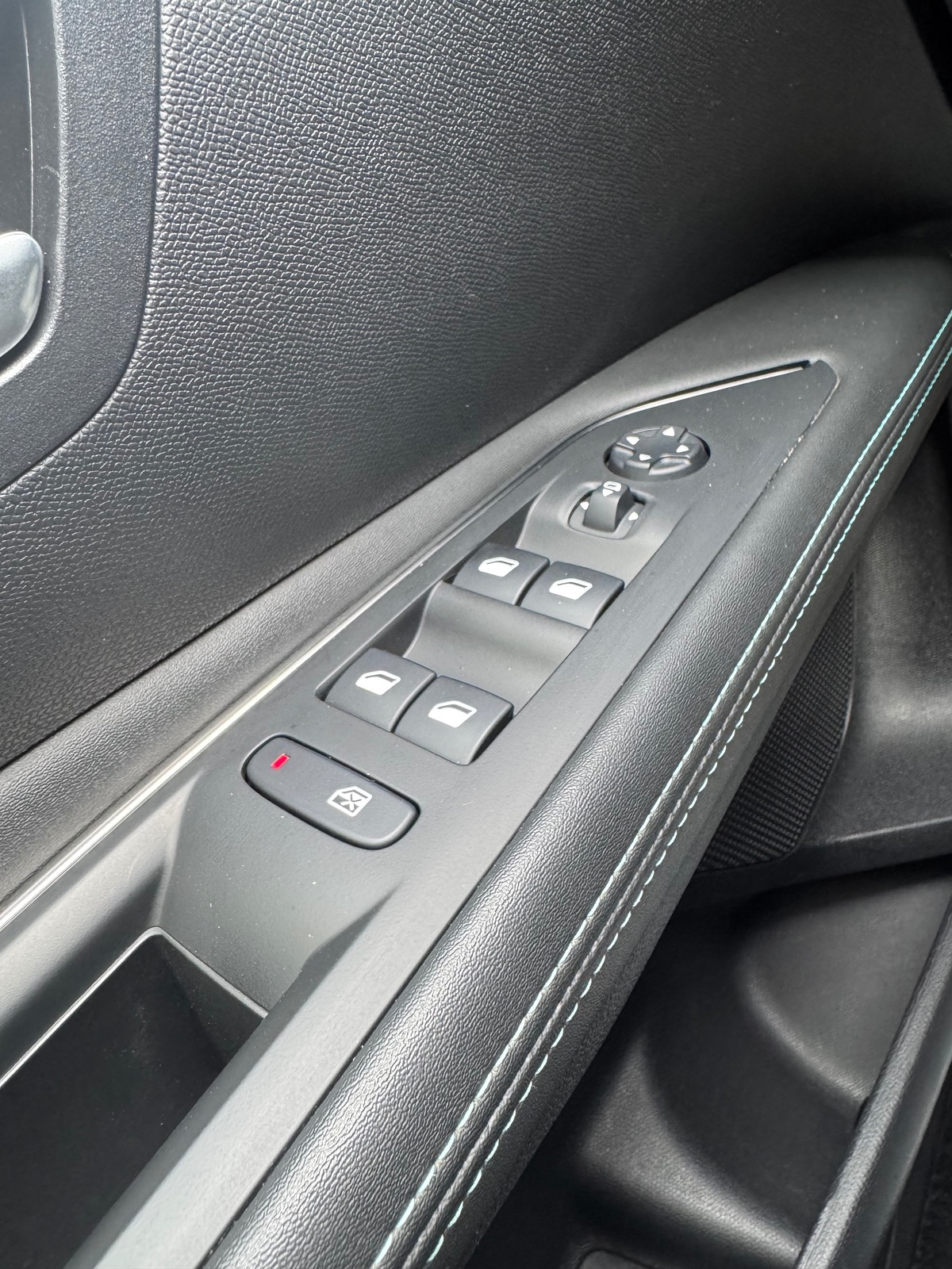 Peugeot 3008 1.6 PLUG-IN 225CH EAT8 ALLURE PACK