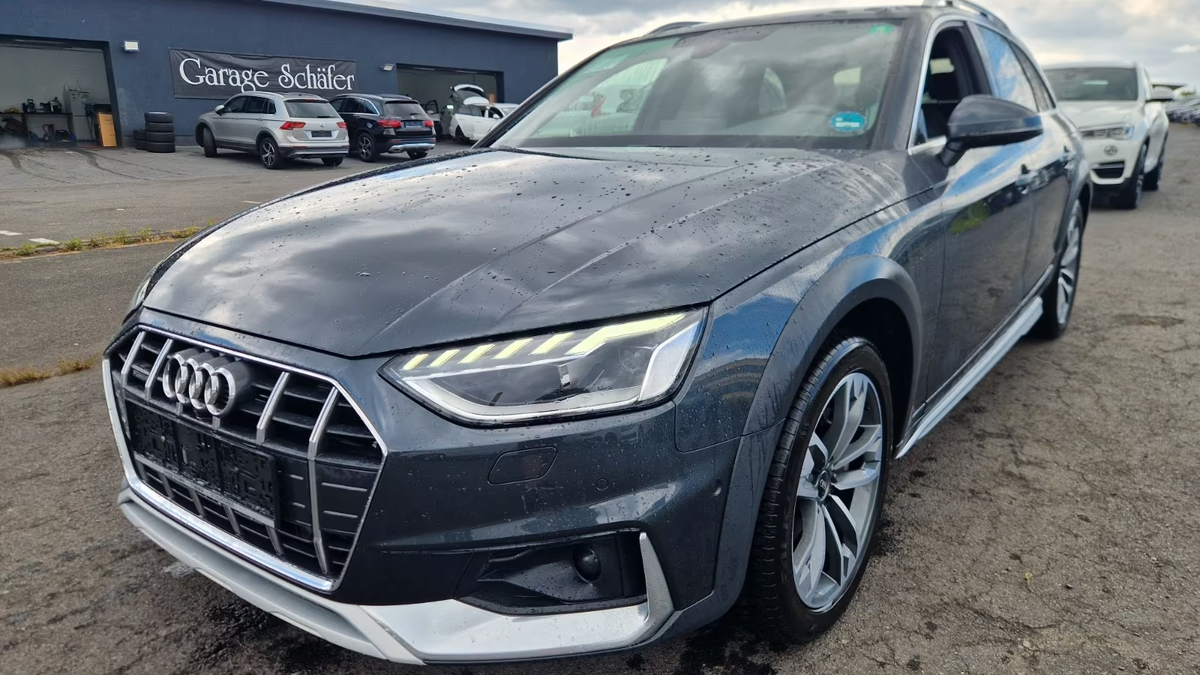 Audi A4 Allroad 40 TDI 204ch Avus quattro S tronic 7/Gris Manhattan/Cuir/Attelage/Caméra360