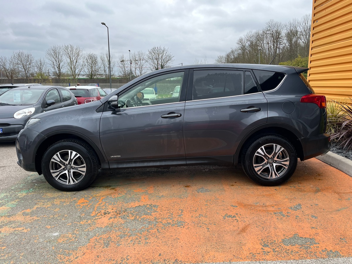 Toyota RAV4 2.2 D-4D 4WD 150 ch LIFE EDITION