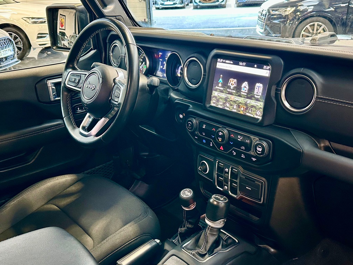 Jeep Wrangler IV 2.0 T 380 4XE Sahara 4WD