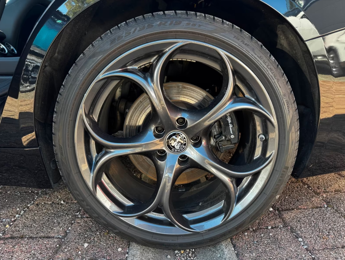 Alfa Romeo Giulia 2.0 TB 280ch Estrema Q4 AT8/Harman-Kardon/Toit ouvrant