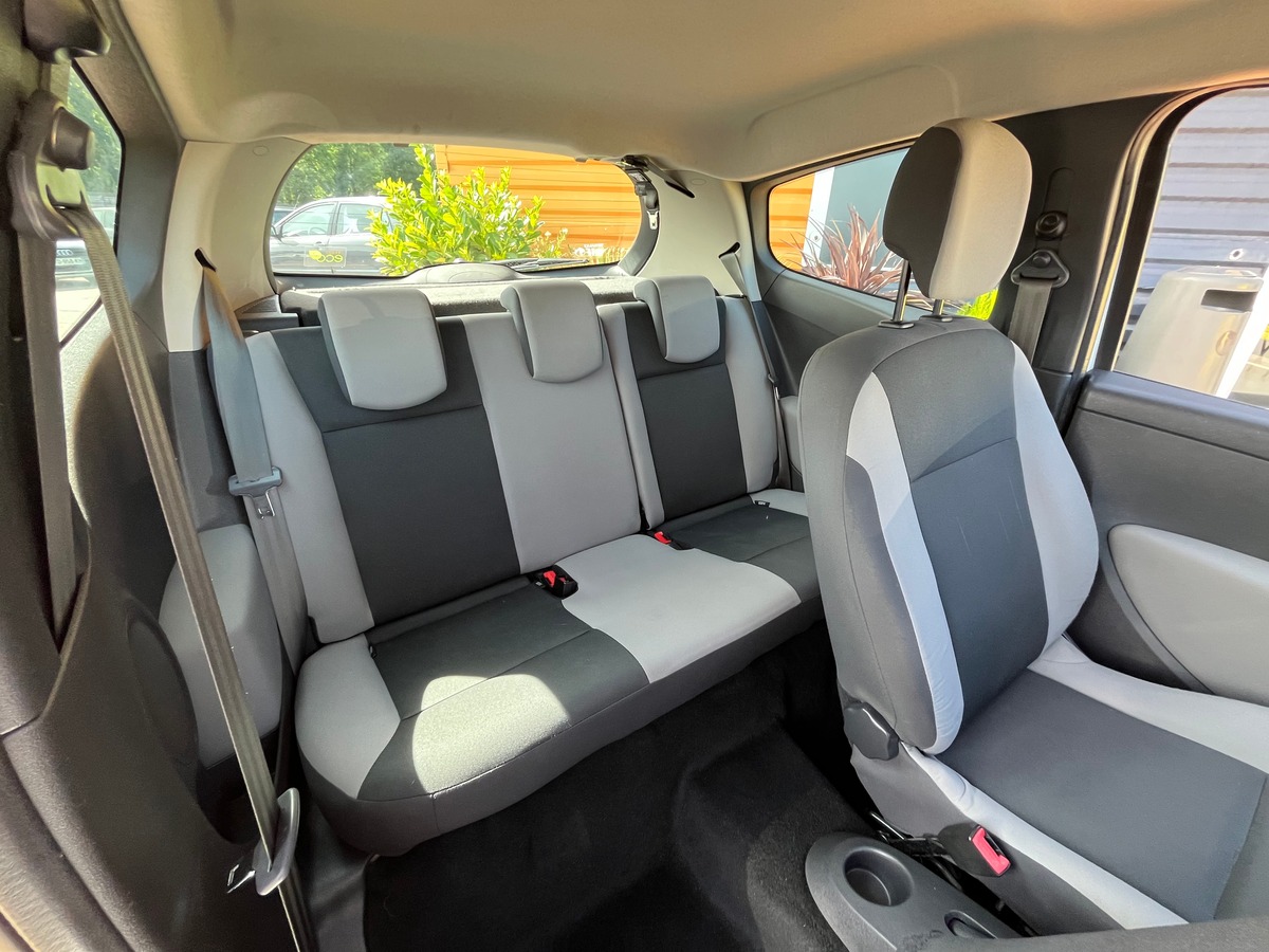 RENAULT Clio III Phase 2 1.2 i eco2 75 ch