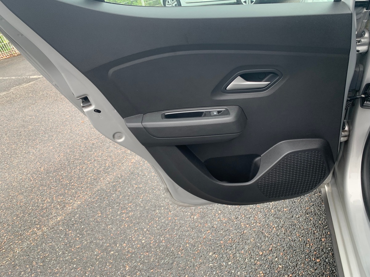 Dacia Sandero Stepway 90 ch | Extreme | Caméra | Régulateur | Intégration smartphone | Roue secours