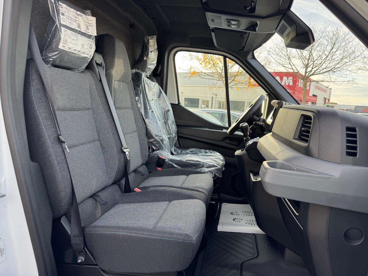 RENAULT Master L3H2 3T5 2.3 BDCI 150CH BVM6 GRAND CONFORT