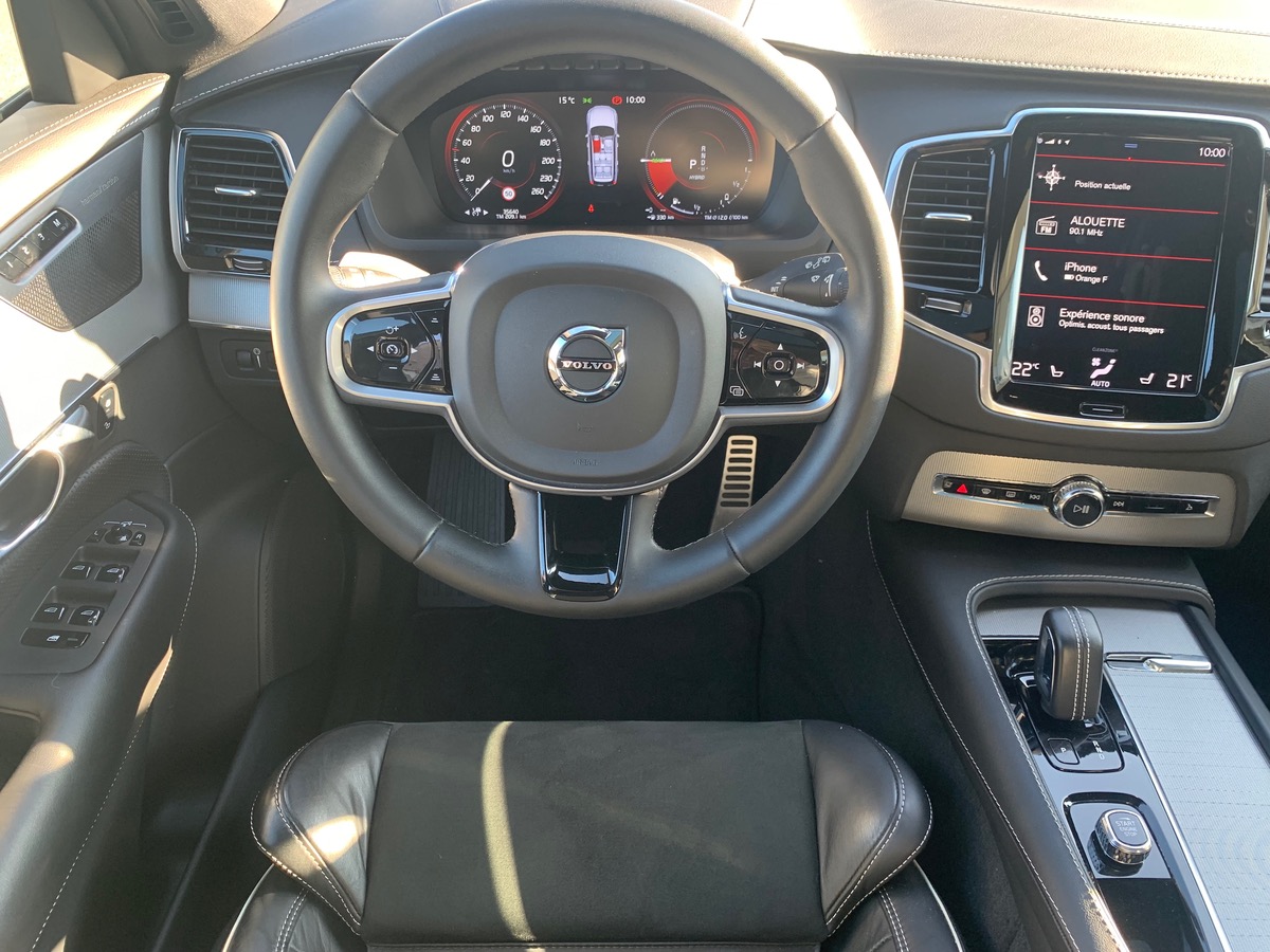 Volvo XC90 388 | R-DESIGN | Pack Prestige | Attelage | Toit ouvrant Panoramique | Caméra de recul