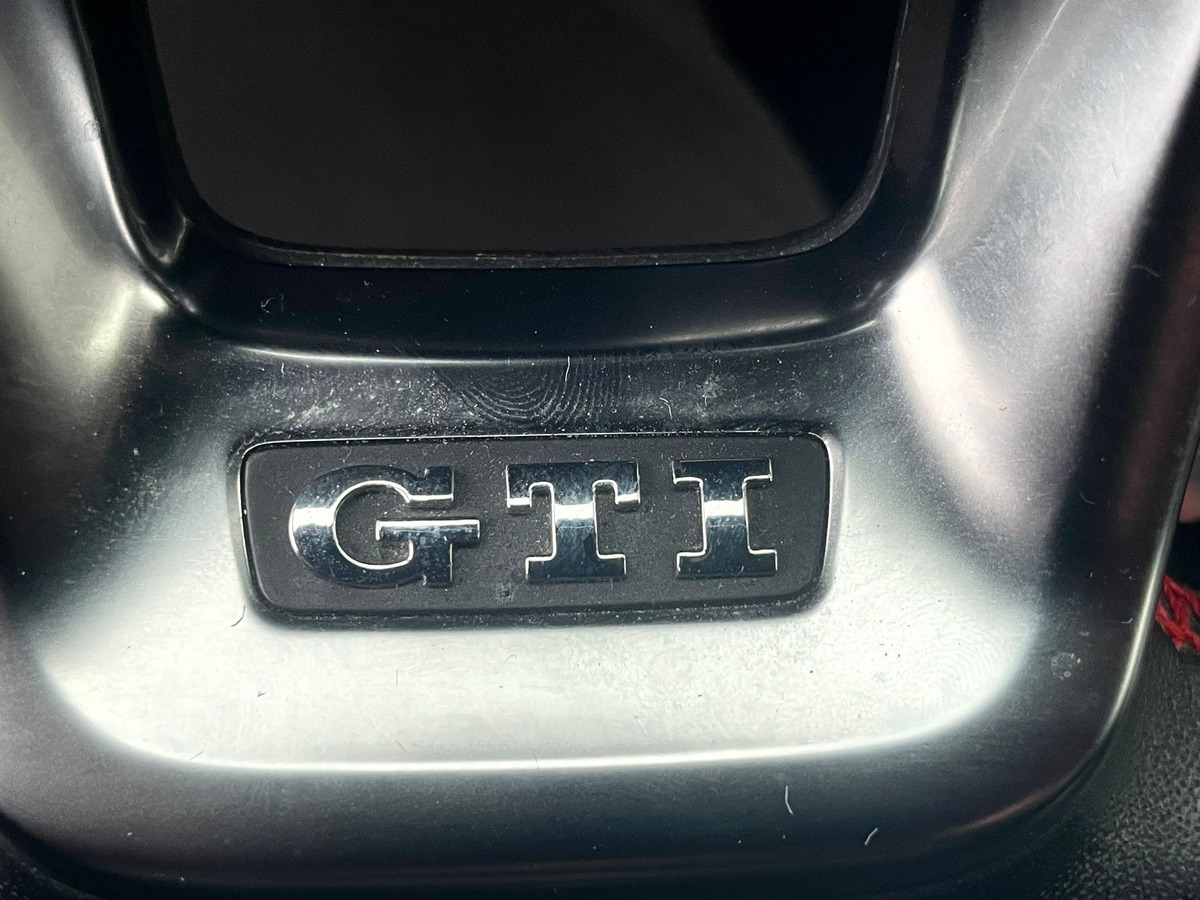 Volkswagen Golf 7.5 GTI PERFORMANCE 2.0 TSI 245  DSG7 5P