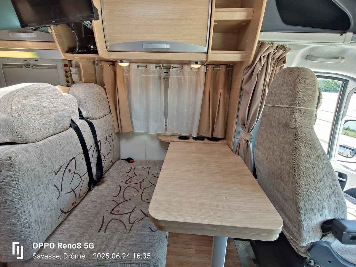 ROLLER TEAM GRANDUCA 255P FIAT DUCATO 2.3 JTD 130 CV + MOTO 125CC BENELLI