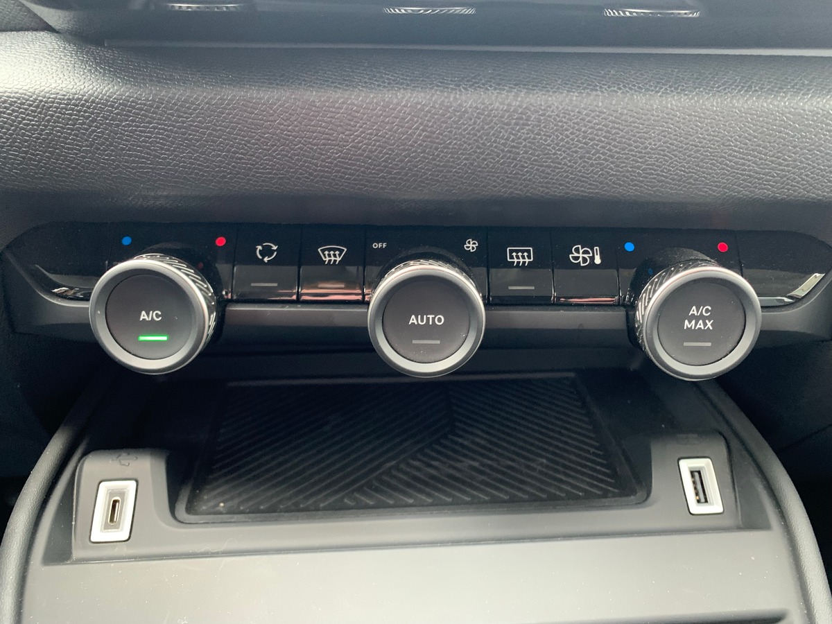 Citroën C4 100 ch | Feel | Connect Nav | Apple carplay Android auto | Radar de stationnement arriére