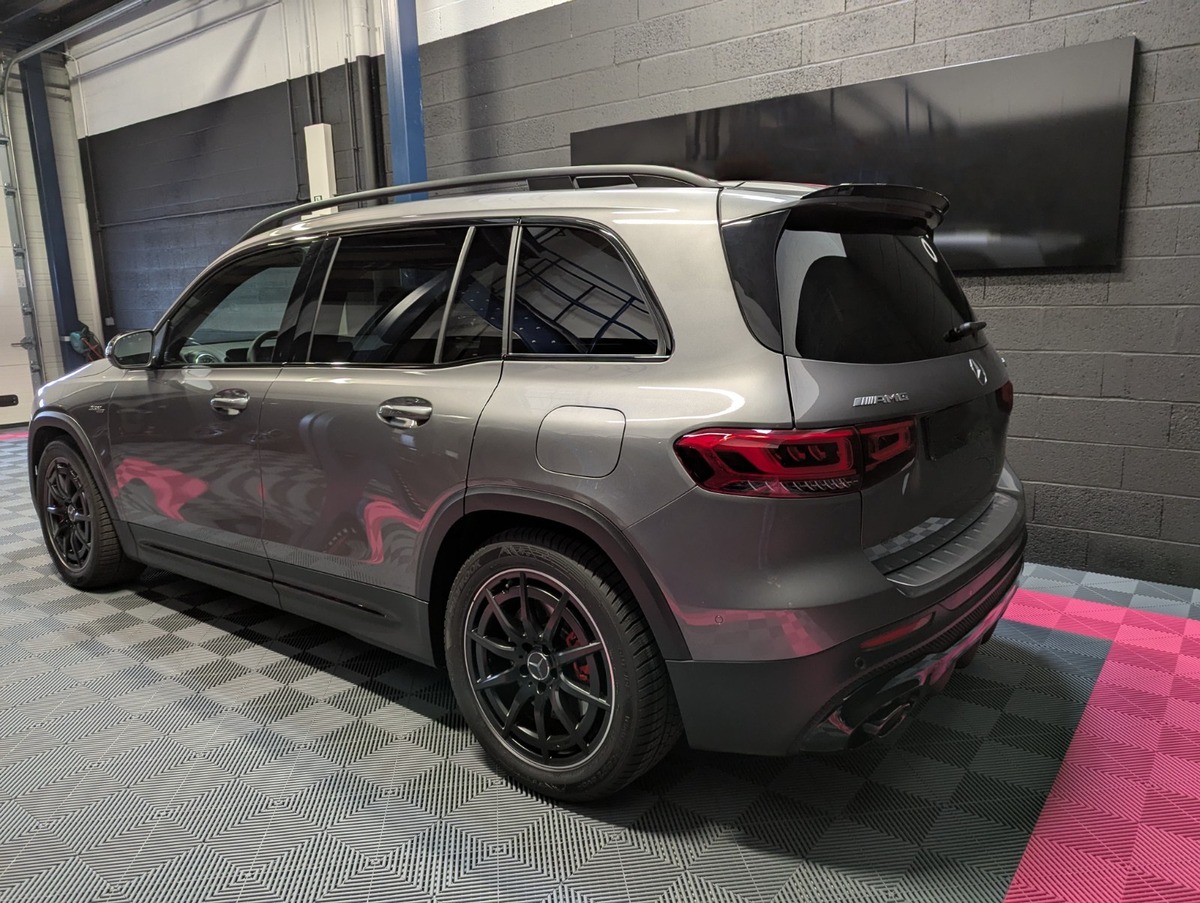 Mercedes Benz GLB AMG 35 4MATIC
