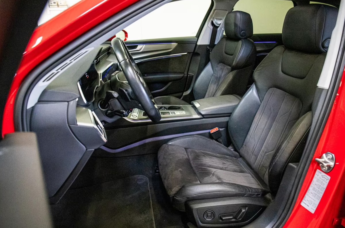 Audi A6 Avant 45 TFSI 245ch S tronic 7/B&O/Toit ouvrant/Matrix/VO allemand/Malus 4250e