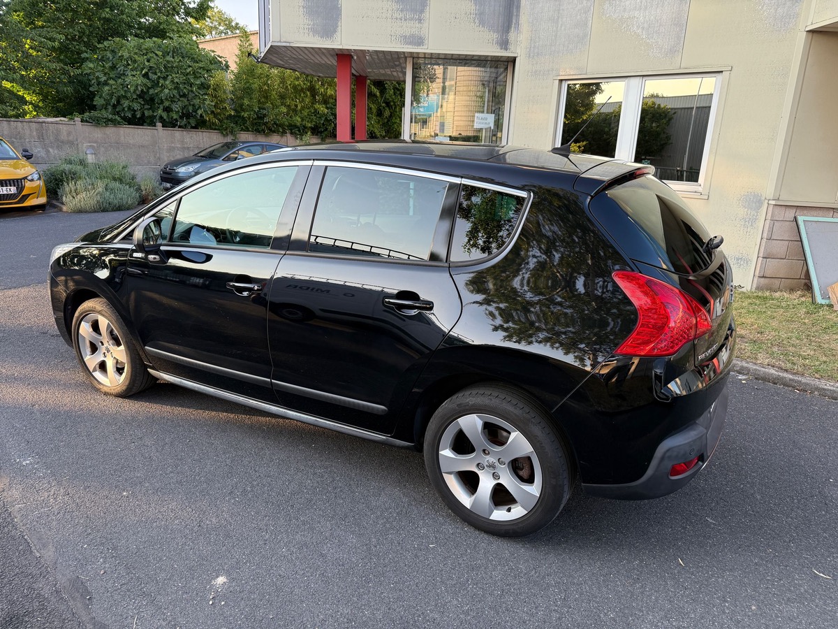 Peugeot 3008 1.6 HDI 115 CV style 1er main 4XCBL