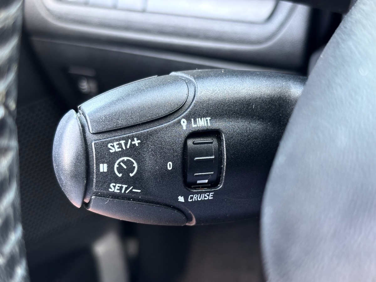 Peugeot 208 Société 1.6 hdi 75 BVM5