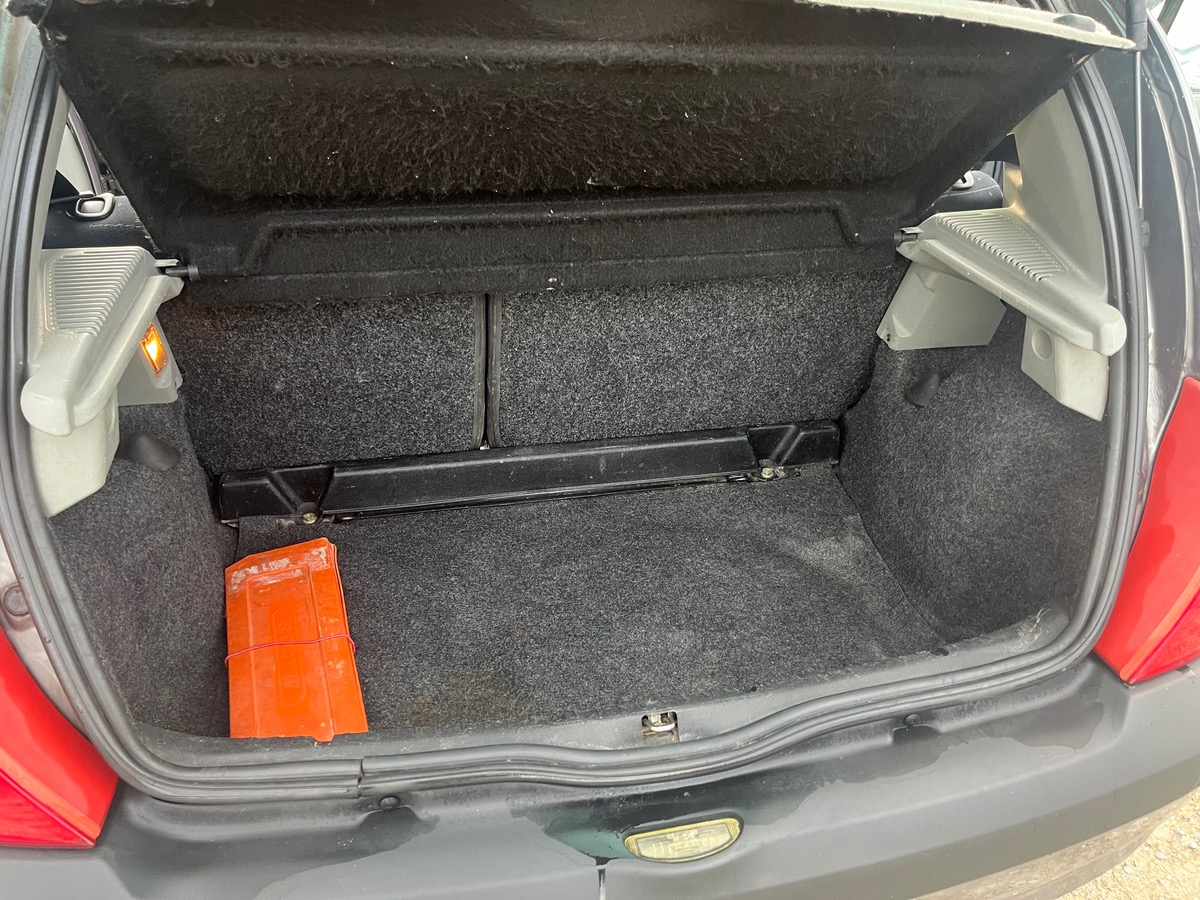 RENAULT Clio 1.5 dci 147599KM