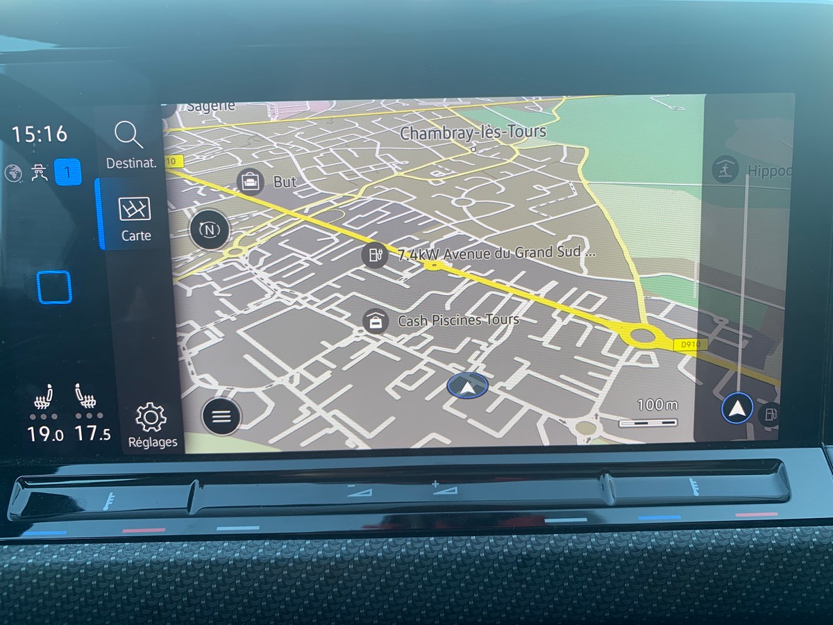 Volkswagen GOLF 8 320 chevaux | R | Toit ouvrant | Caméra de recul | Apple car play | GPS | Attelage