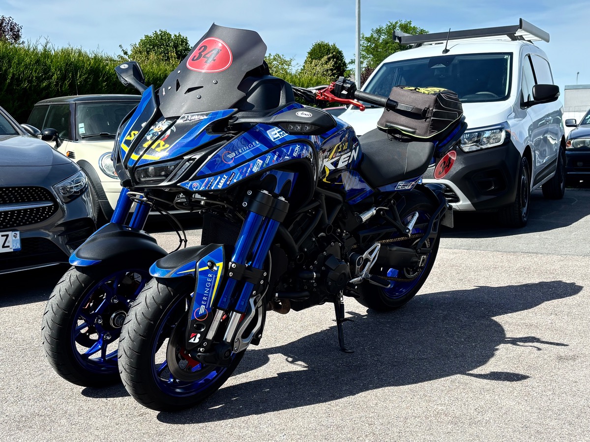 Yamaha NIKEN 850 MTT2