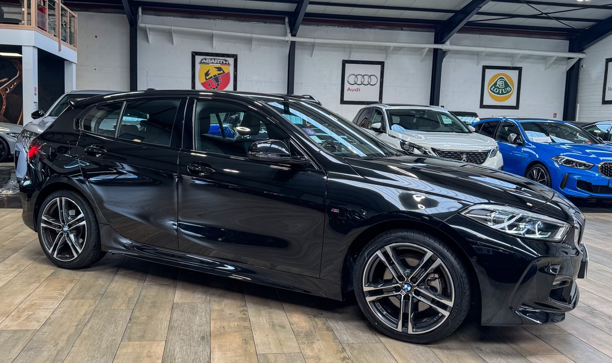 Bmw Série 1 118i 136 M SPORT / FRANCE / 1ERE MAIN FR / ENTRETIEN CONSTRUCTEUR A JOUR 