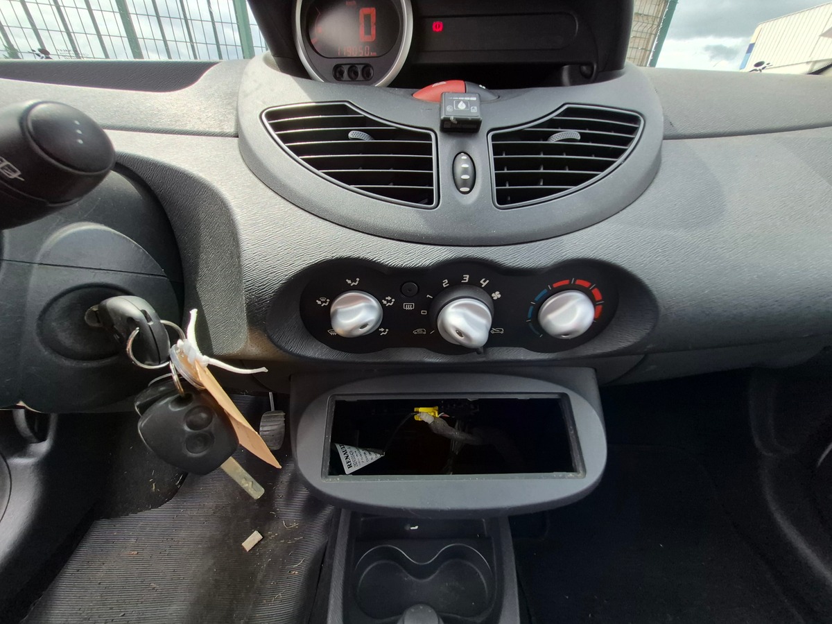 RENAULT Twingo 1.2 16V Access