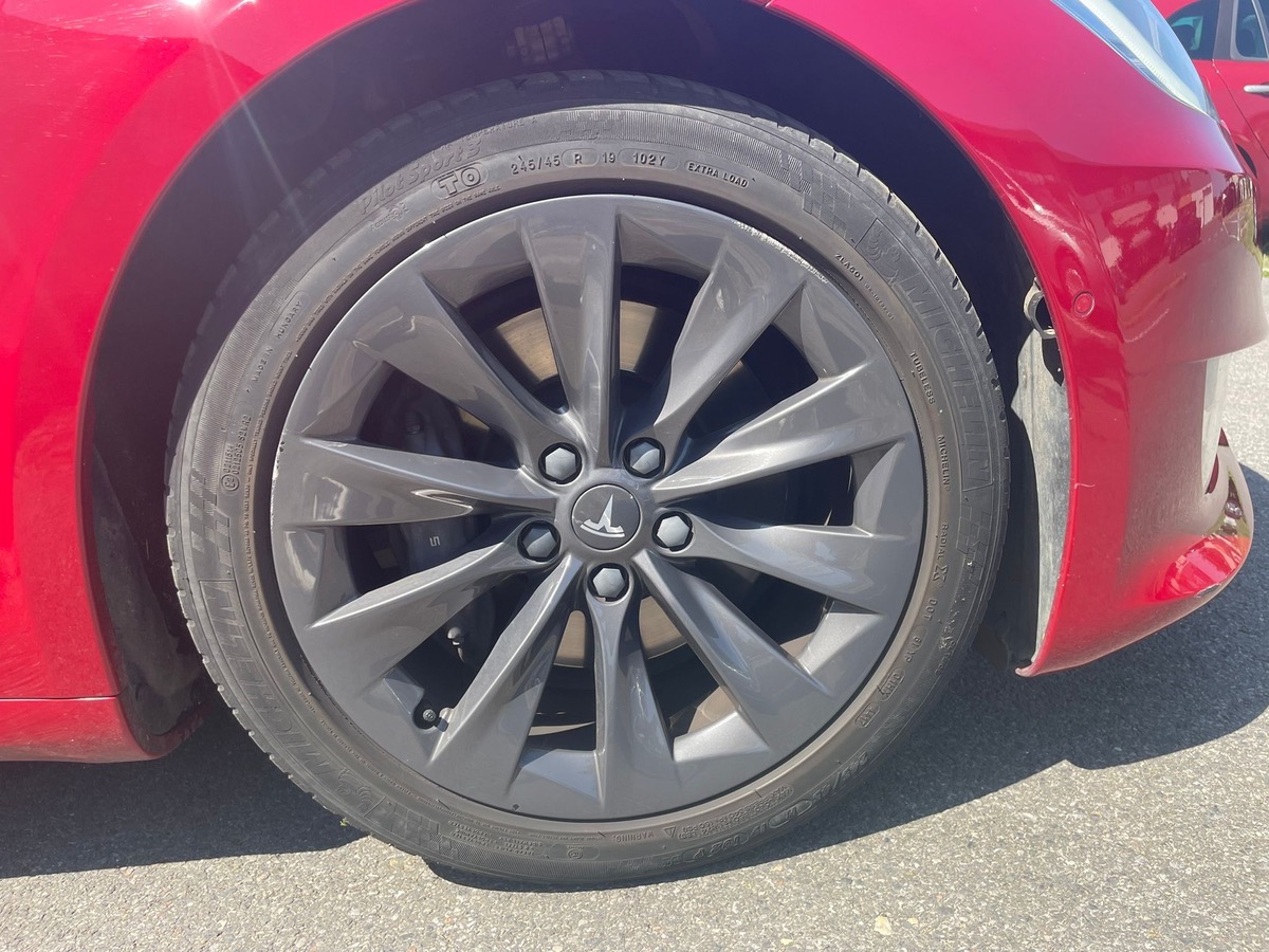 Tesla Model S 100D 422 Dual Motor