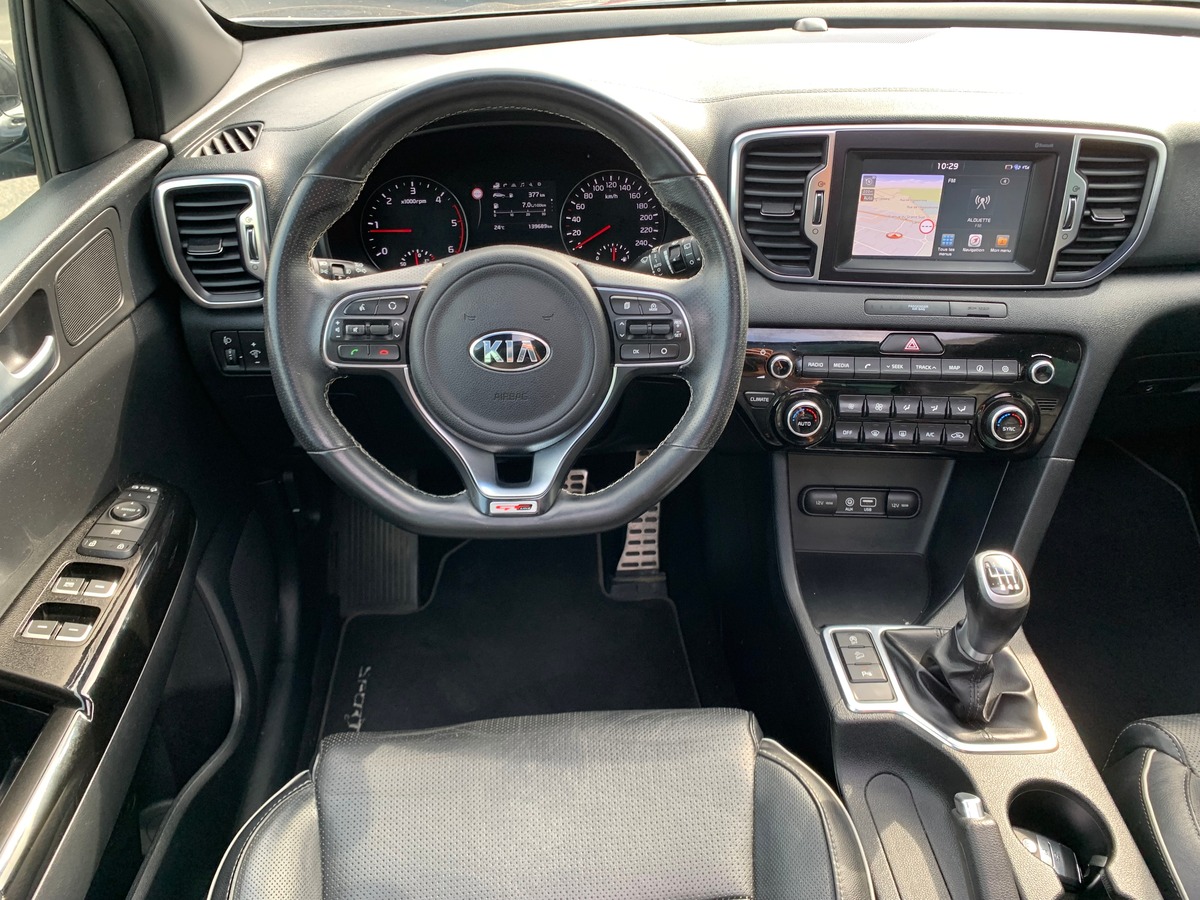 Kia Sportage 115 ch | GT Line | Toit ouvrant panoramique | Caméra de recul | Régulateur de vitesse