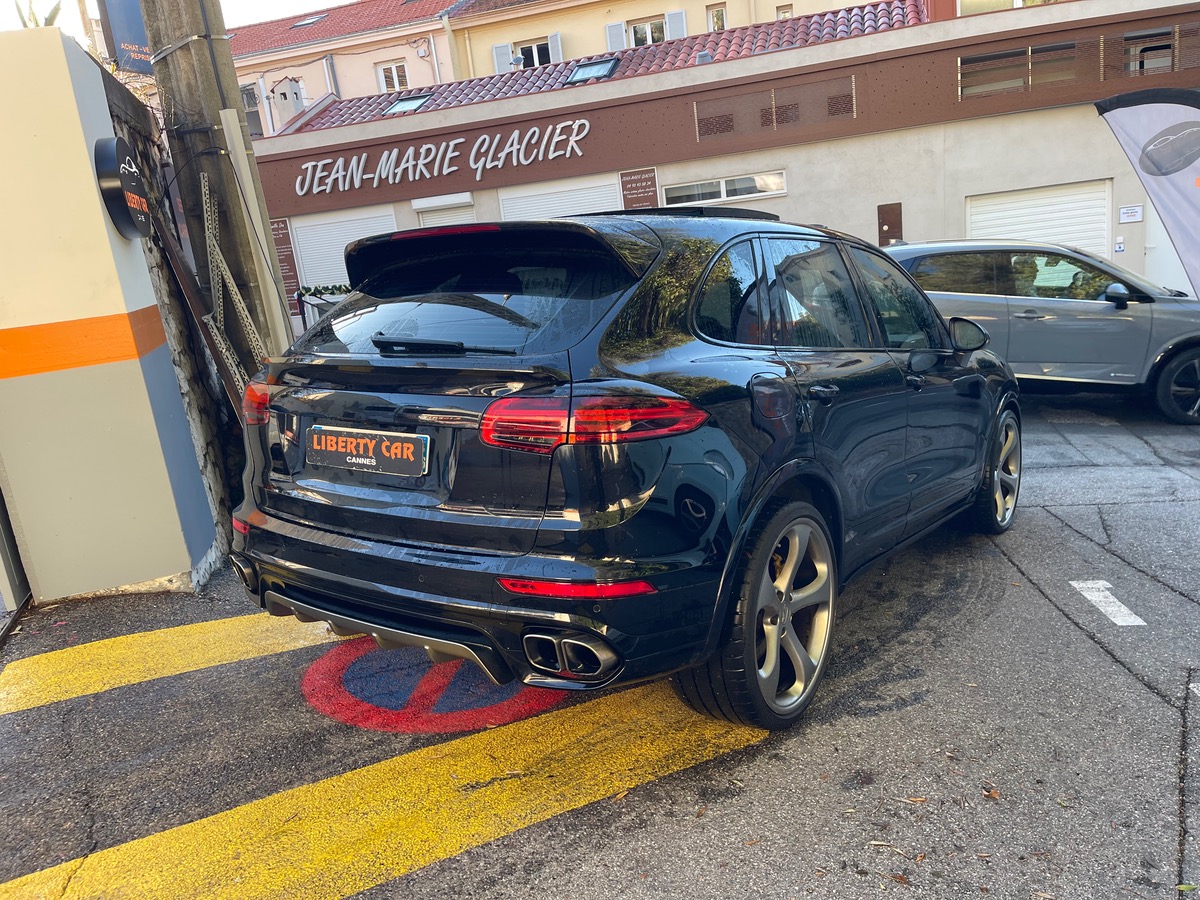 Porsche Cayenne Turbo TECHART 4.8 V8 520 CV AWD  /Carbone Interieur / Toit Ouvrant /