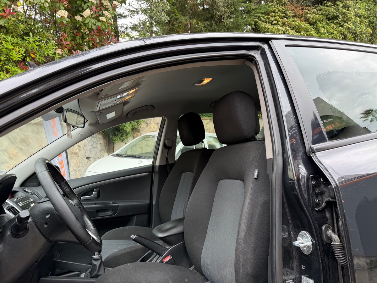 Kia Ceed 1.6 CRDI 115 CV / Clim / Jantes / Phase 2