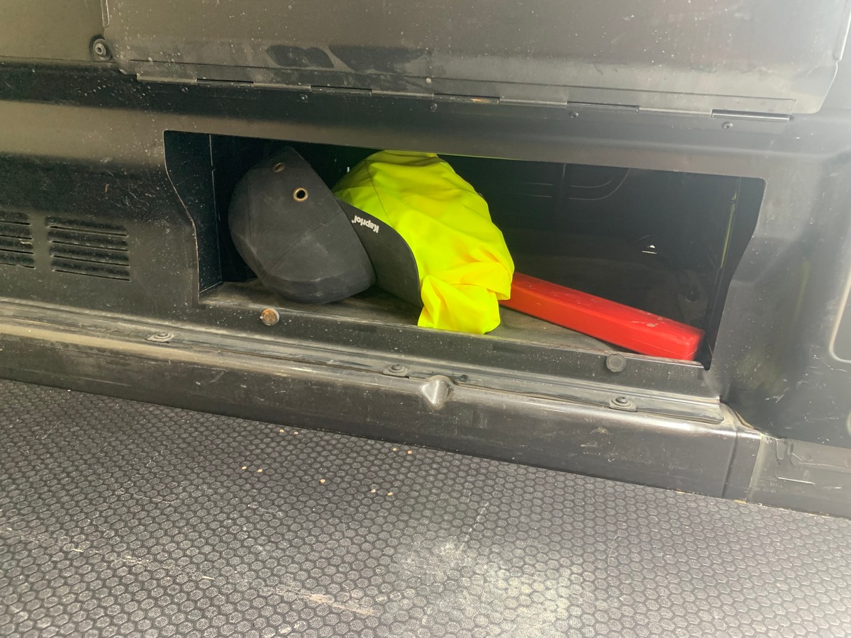 Ford TRANSIT CUSTOM 130 ch | L1H1 Trend Business | 3 Places | Caméra recul | Attelage | Roue secours