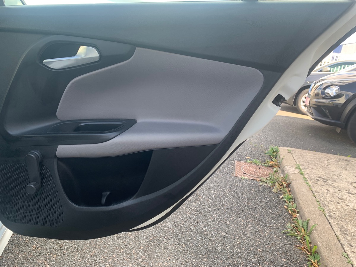 Fiat Tipo 95 ch | Climatisation | Première main | Fixations Isofix aux places arrières